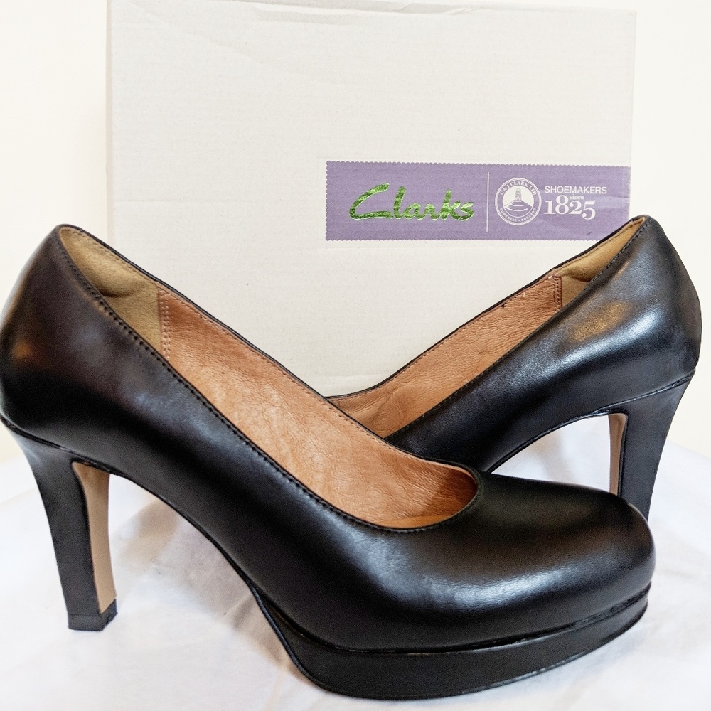 Clarks Leather Pumps - Delsie Bliss - Size 5.5